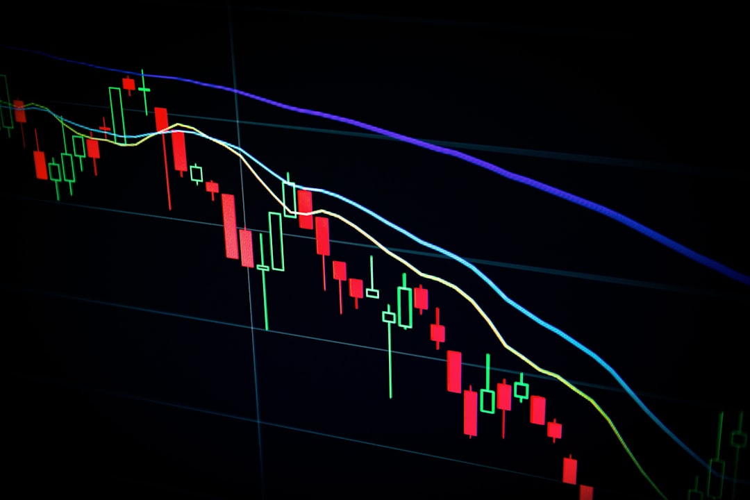 매크로 뉴스에서 - geopolitical risk investment strategy