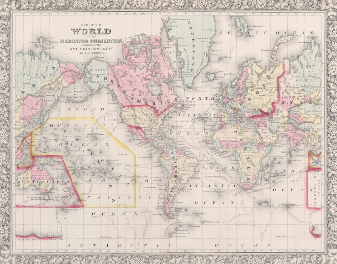중국의 남중국해 - world map geopolitics