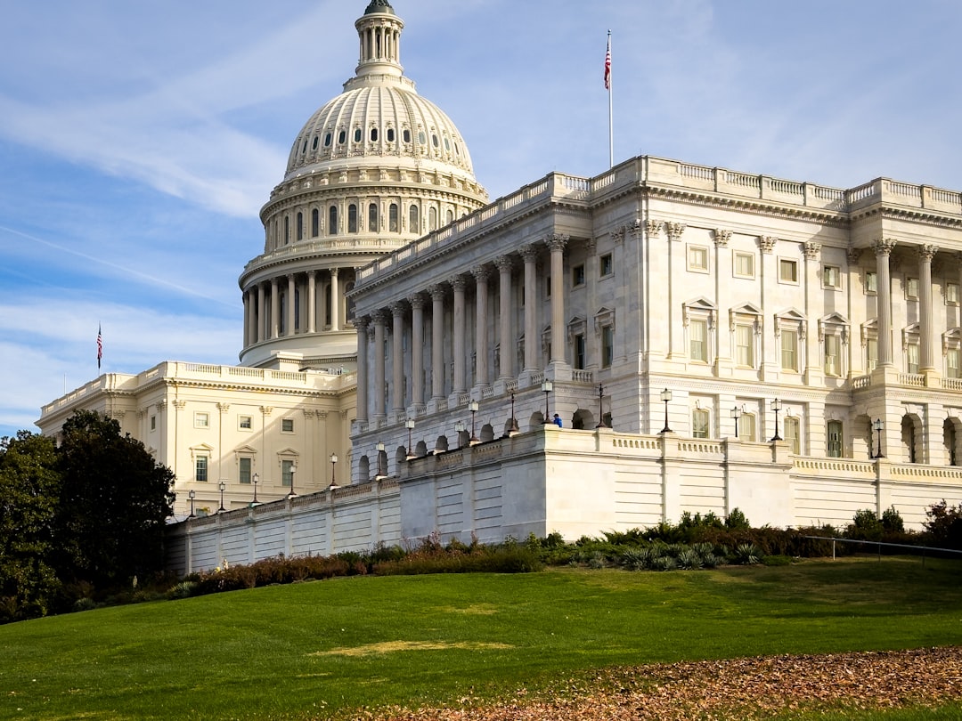 미중 무역전쟁 - US Capitol building